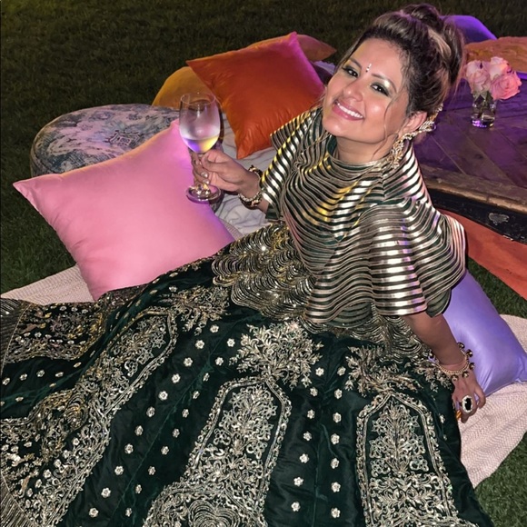 Meet your Posher, Nikki - Picture 3 of 4